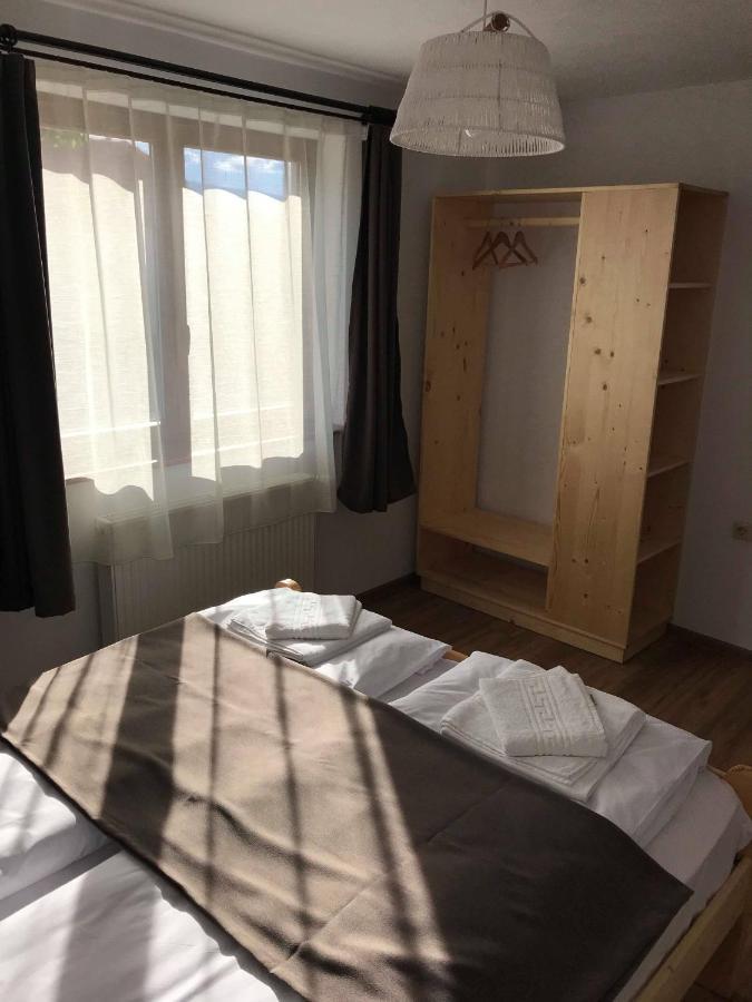 Famives Vendeghaz Bed and Breakfast Racul Εξωτερικό φωτογραφία