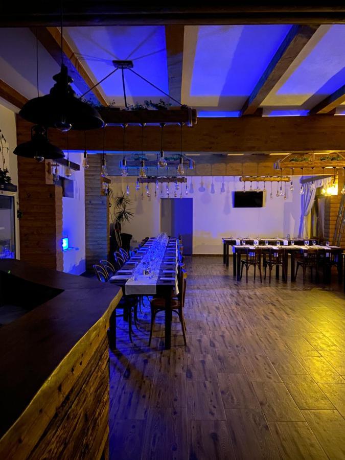 Famives Vendeghaz Bed and Breakfast Racul Εξωτερικό φωτογραφία
