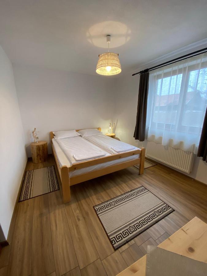 Famives Vendeghaz Bed and Breakfast Racul Εξωτερικό φωτογραφία